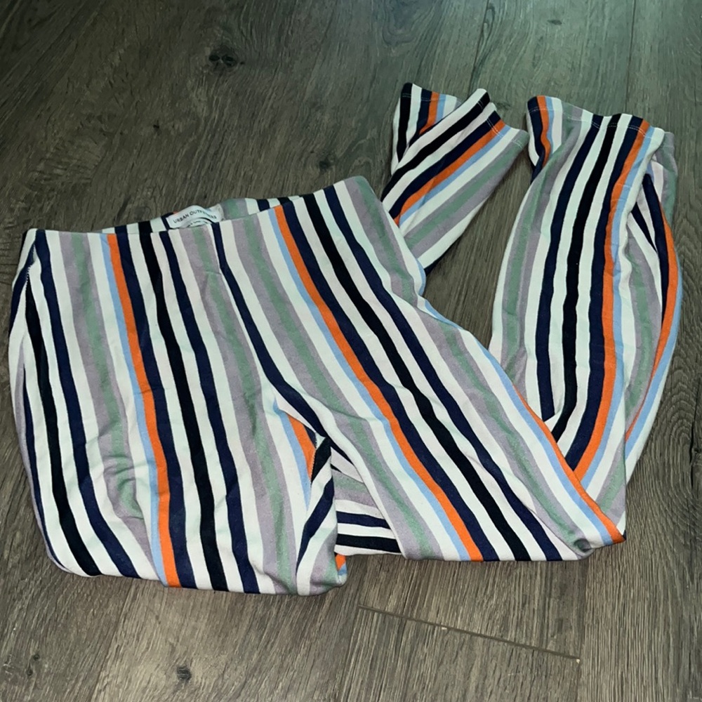 URBAN OUTFITTERS flare pants